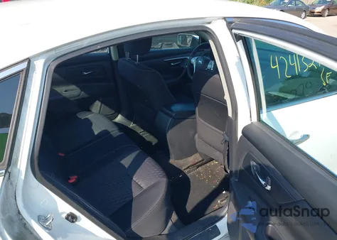 2016 Nissan Altima 2.5/S/Sv/Sl/Sr из США, поврежденный, VIN 1N4AL3AP9GN333325